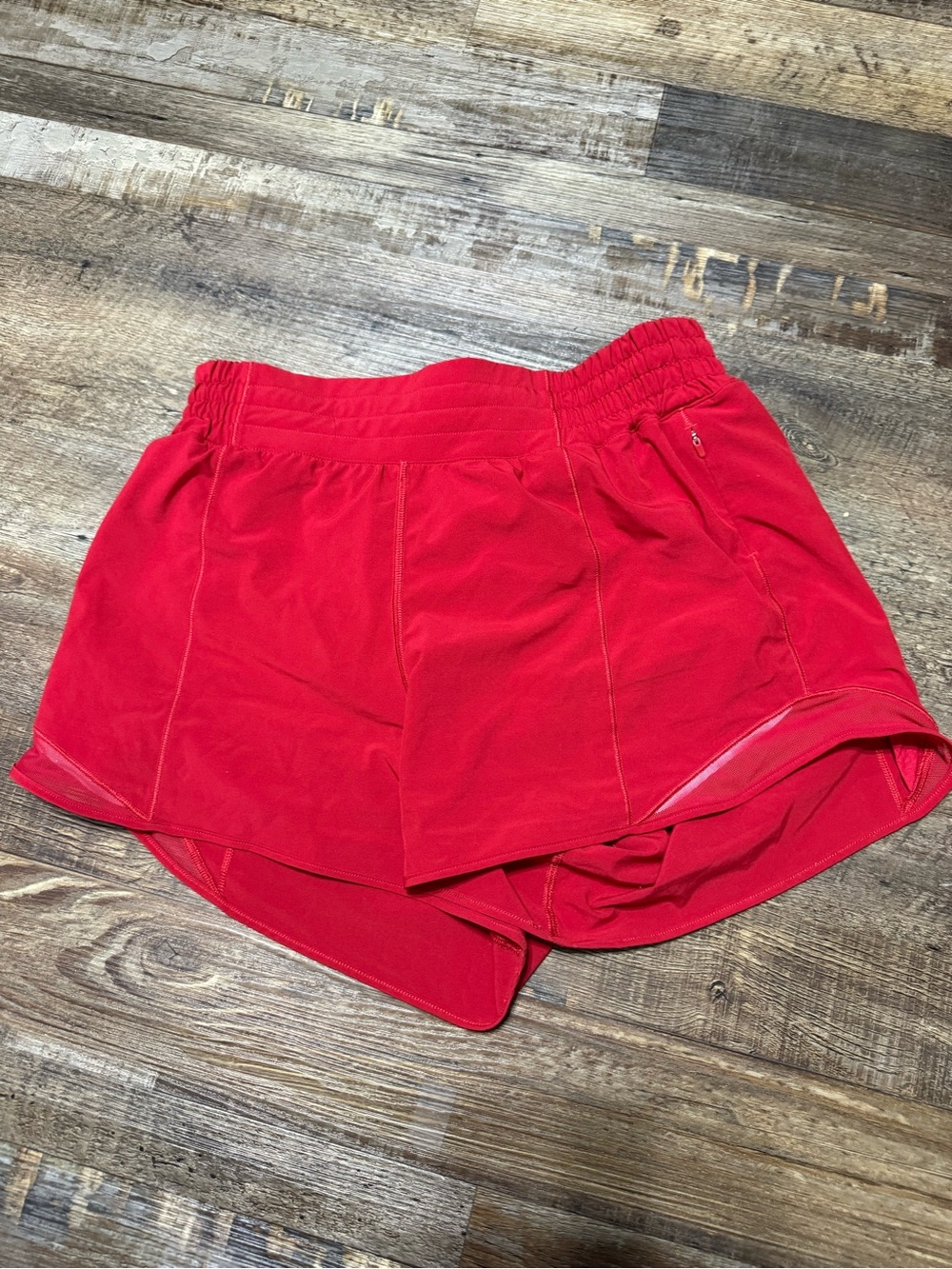 Lululemon Hotty Hot Shorts 4” High-Rise